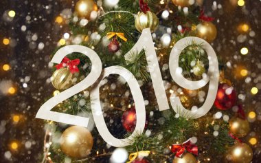 2019 soyut metin arka plan Noel ağacı ve ışıklar - parlak tatil zemin üzerinde