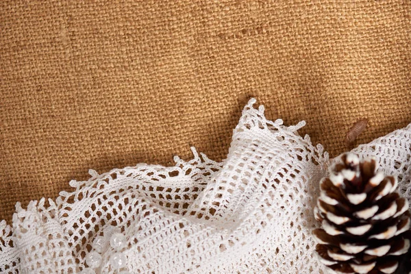 Vánoční Dekorace Pozadí Jedle Textil Korálky Dárky Starý Papír Ořechy — Stock fotografie