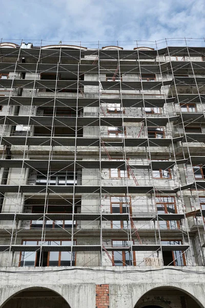 Nová Budova Stavebnictví Lešení Beton — Stock fotografie