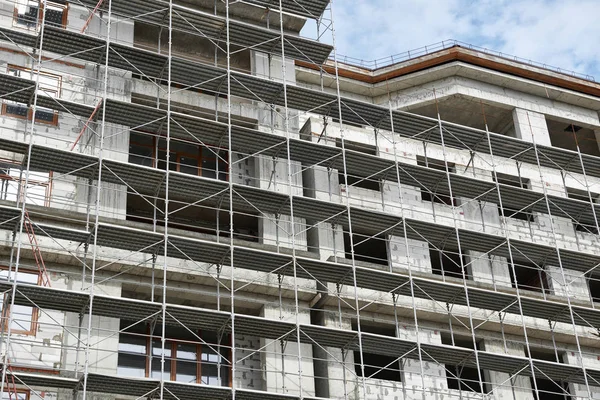 Byggnad Uppförande Byggnadsställningar Och Betong — Stockfoto