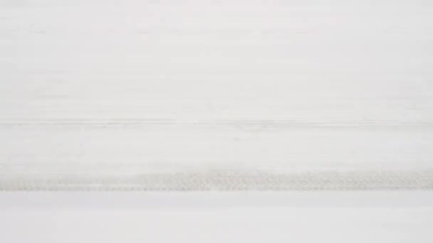Зимний Сезон Автомобиль Едет Снежной Дороге — стоковое видео