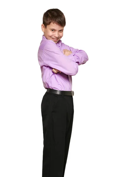 Niño Posando Sobre Fondo Blanco Pantalones Negros Camisa Morada — Foto de Stock