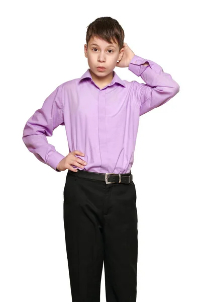 Jongen Die Zich Voordeed Witte Achtergrond Zwarte Broek Paars Shirt — Stockfoto