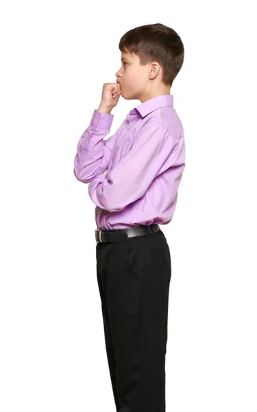 Niño Posando Sobre Fondo Blanco Pantalones Negros Camisa Morada — Foto de Stock