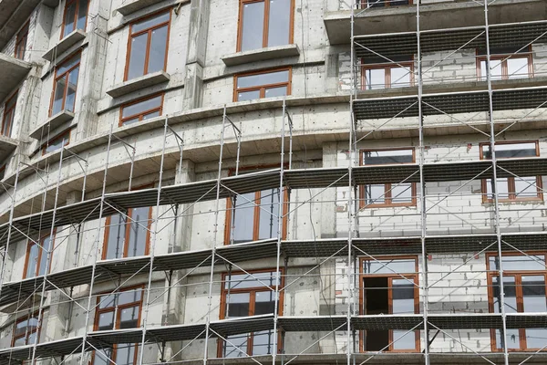 Nová Budova Stavebnictví Lešení Beton — Stock fotografie