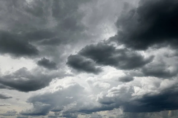 Dark stormy sky with clouds for background — Stock Photo, Image