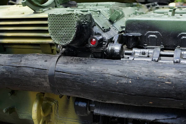 Backside of a military tank close view — Stock Photo, Image