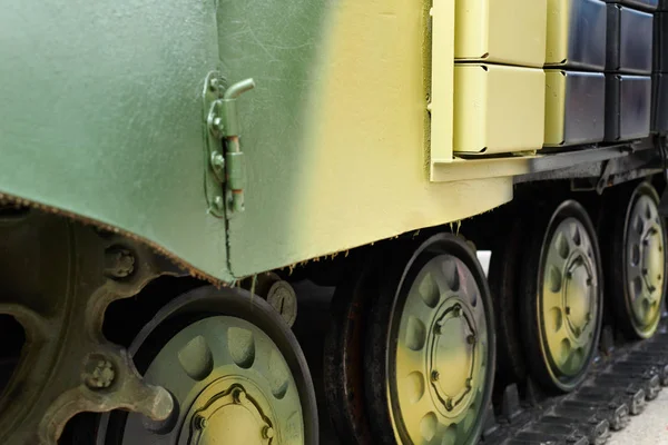 The chassis of a military tank close view — Stock Photo, Image