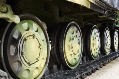 askeri bir tank ın şasisi yakın görüş