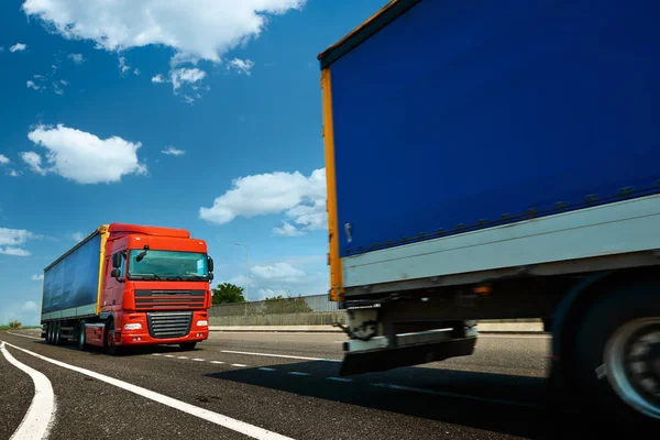 Red truck is on highway - business, commercial, cargo transporta — Stock Photo, Image