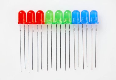 Rgb renk diyotları - elektrik devrelerinin öğrenimi, eğitimi ve geliştirilmesi için elektronik bileşen