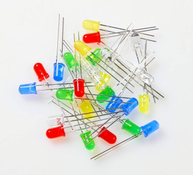 renkli diyotlar - öğrenme, eğitim ve elektrik devrelerinin geliştirilmesi için elektronik bileşen