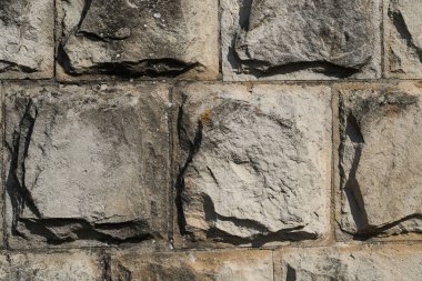 arkaplan olarak eski taş duvar