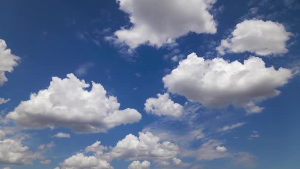 Timelapse Céu Brilhante Durante Dia Nuvens Bonitas Como Fundo — Vídeo de Stock