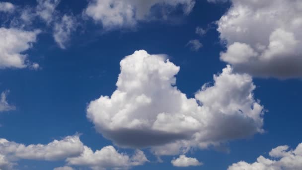 Timelapse Céu Brilhante Durante Dia Nuvens Bonitas Como Fundo — Vídeo de Stock