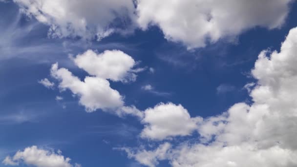 Timelapse Céu Brilhante Durante Dia Nuvens Bonitas Como Fundo — Vídeo de Stock