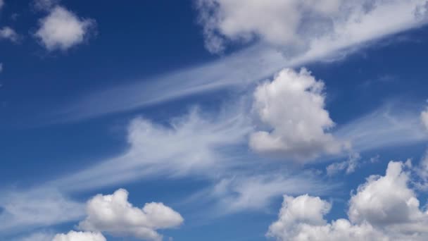 Timelapse Cielo Brillante Durante Día Hermosas Nubes Como Fondo — Vídeo de stock