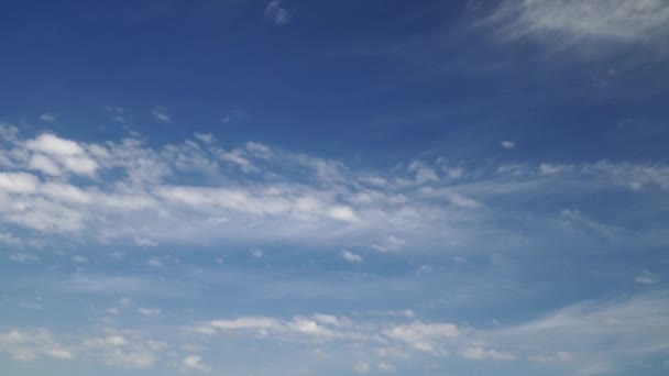 Timelapse Cielo Brillante Durante Día Hermosas Nubes Como Fondo — Vídeos de Stock