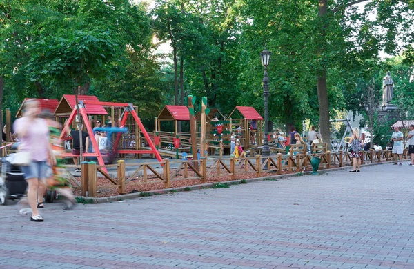 Odessa Ukraina Sierpnia 2020 Plac Zabaw Dla Dzieci Parku Miejskim — Zdjęcie stockowe