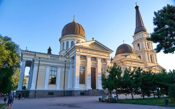 Odessa Ucrania Agosto 2020 Catedral Odessa Transfiguración Parque Público —  Fotos de Stock