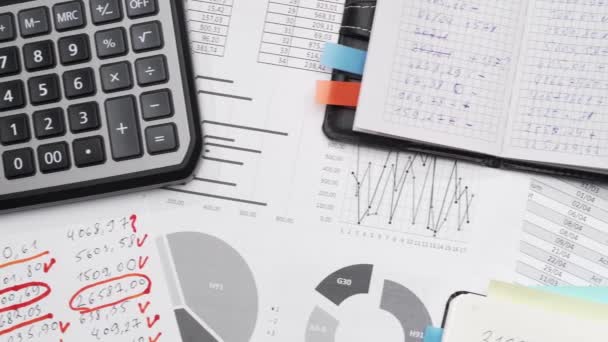 Oficina Negocios Escritorio Primer Plano Spreadshets Financieros Informes Con Datos — Vídeos de Stock