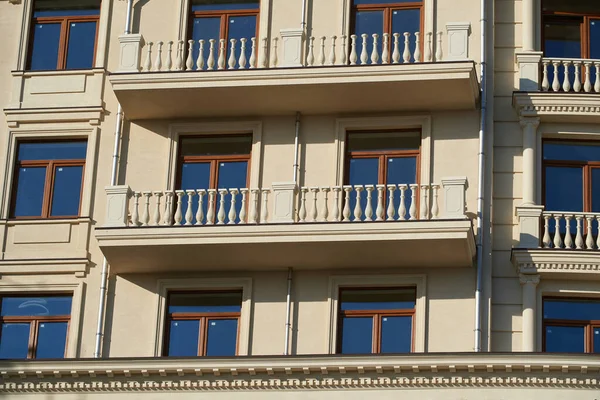 Fassade Des Neubaus Als Hintergrund Außen Retro Stil — Stockfoto