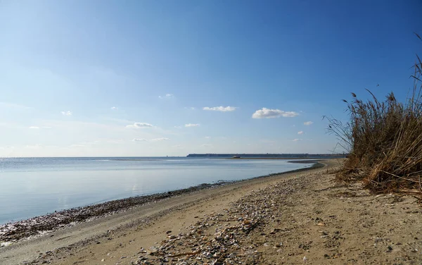 Hav Himmel Och Moln Som Bakgrund Dagen Ljusa Och Vackra — Stockfoto