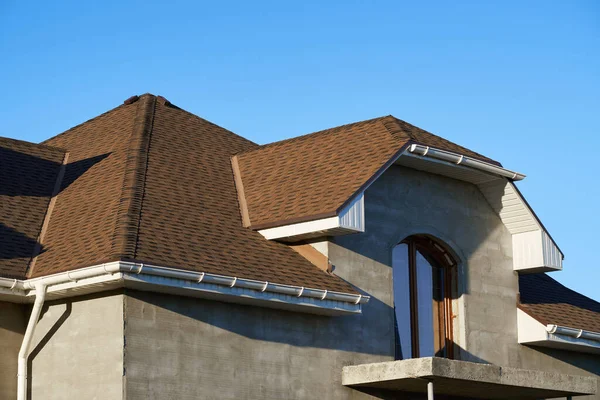 Atap Dan Rumah Baru Sedang Dibangun — Stok Foto