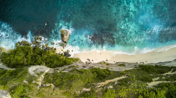 Översta Flygfoto Över Korawa Stranden Bay Nusa Penida Island Nära — Stockfoto