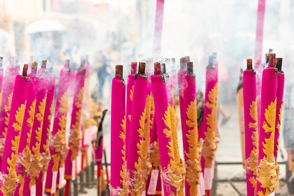 马来西亚槟榔屿新年庆典用巨型中华香棍 — 图库照片
