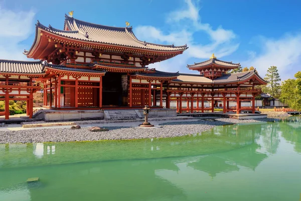 The famous Japanese Bodyo-in temple — Stock Photo, Image