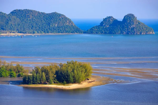 Tropikalny widok na morze w Tajlandii — Zdjęcie stockowe