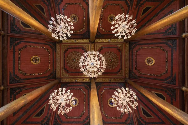 Burmese temple wooden ceiling — Stock Photo, Image