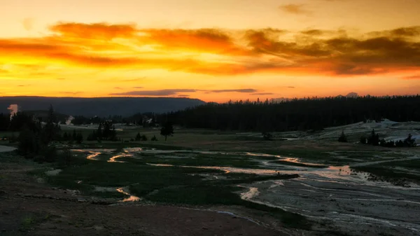 Paisagem Parque Nacional Yellowstone Com Céu Crepúsculo Pôr Sol Wyoming — Fotografia de Stock