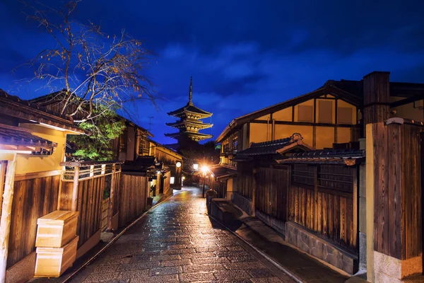 Пагода Ясака в Хигасияме, Киото — стоковое фото