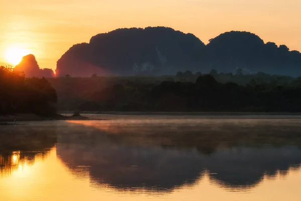 Natural View Beautiful Reservoir Limestone Mountains Sunrise Rays Mist Reflection — Stock Photo, Image