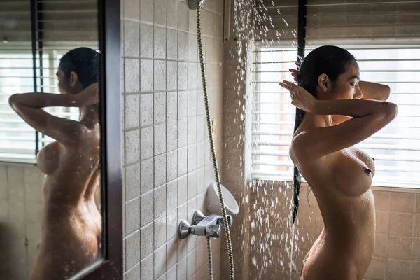 Naked Sexy Asian Woman Shower Hair Shampoo Home Bathroom Reflection — Stock Photo, Image