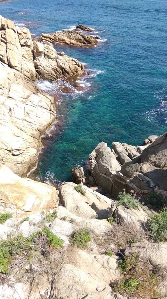 Palamos'ta güzel deniz, İspanya.