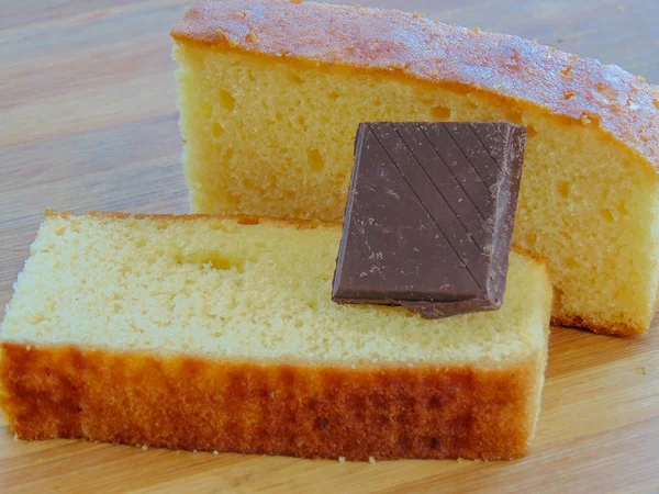 Chocolade Twee Stukjes Biscuit — Stockfoto