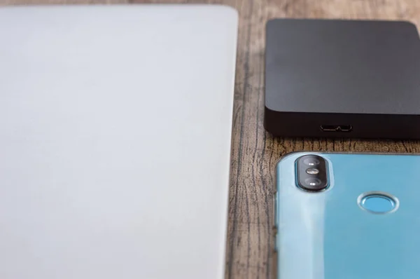 Technological objects in a table. — Stock Photo, Image