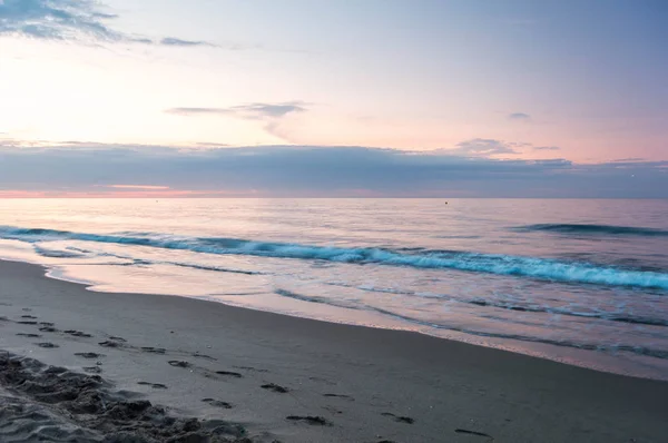 Landscape photo of the beach of Port Ginesta in Barcelona. — Stock Photo, Image