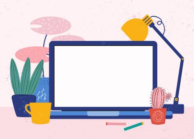 Ev işyerinde. Bilgisayarı, kahvesi, lambası, kırtasiyesi, ev bitkileri olan rahat bir masaüstü. Evde çalış. Mesajın için laptop monitöründeki boş ekran. Vektör düz çizim. Düzenlenebilir şablon pankartı.