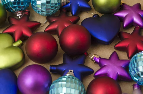 Kleurrijke Kerst Ornamenten Kerst Ballen Achtergrond Kleurrijke Decoratie Voor Kerstmis — Stockfoto