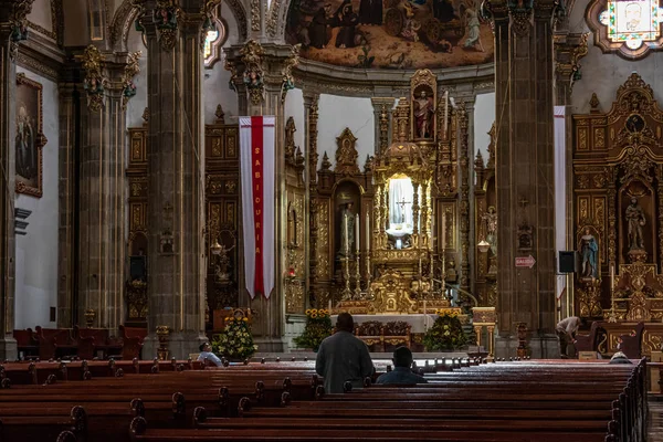 Mexiko City Června 2019 Lidé Interiéru Kostela San Juan Bautista — Stock fotografie