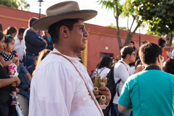 Oaxaca Oaxaca Mexico Julio 2019 Joven Vestido Con Ropa Tradicional —  Fotos de Stock