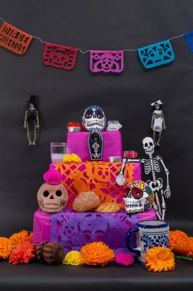 Dia Mexicano Tradicional Dos Mortos Oferecendo Altar Com Papel Cortado — Fotografia de Stock