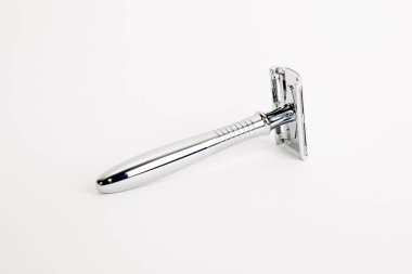 Erkekler için metal tıraş makinesi