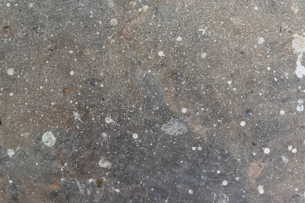시멘트 벽에 흰색 물을 뿌린다. 콘 크리 이트 감촉. — 스톡 사진