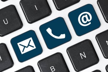 Bizimle klavye tuşundan irtibata geç. İnternet ya da çevrimiçi kişi.