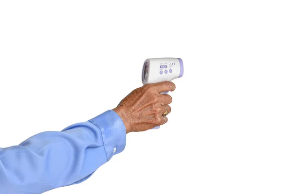 Руки Літнього Чоловіка Тримає Інфрачервоний Термометр Термометр Ізольовані Білому Тлі — стокове фото